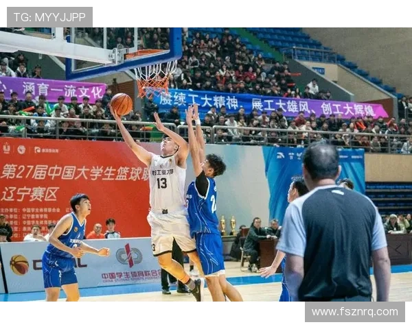 中国篮球联赛季后赛激烈角逐 多支球队争夺冠军席位展现精彩表现