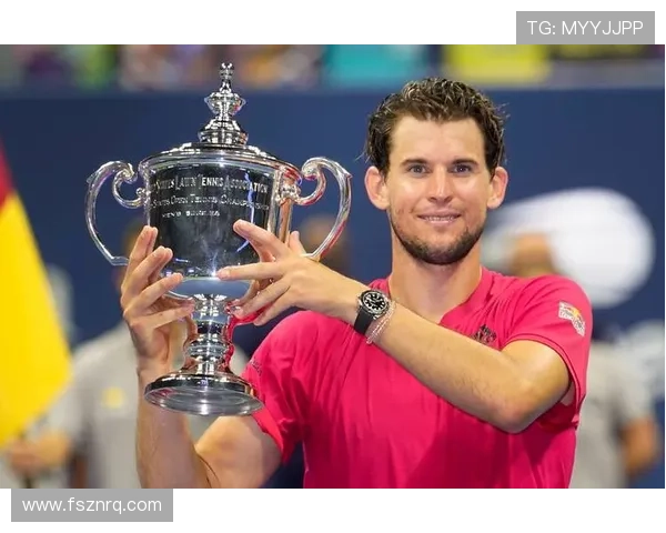 德约科维奇豪取年终总决赛开门红再展王者风范年轻一代面临巨大挑战