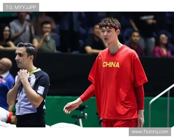 篮球世界杯焦点对决 中国男篮奋力拼搏力克强敌晋级四强